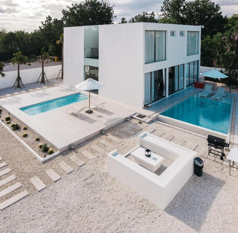 Her Huahin Pool Villa Kültér fotó